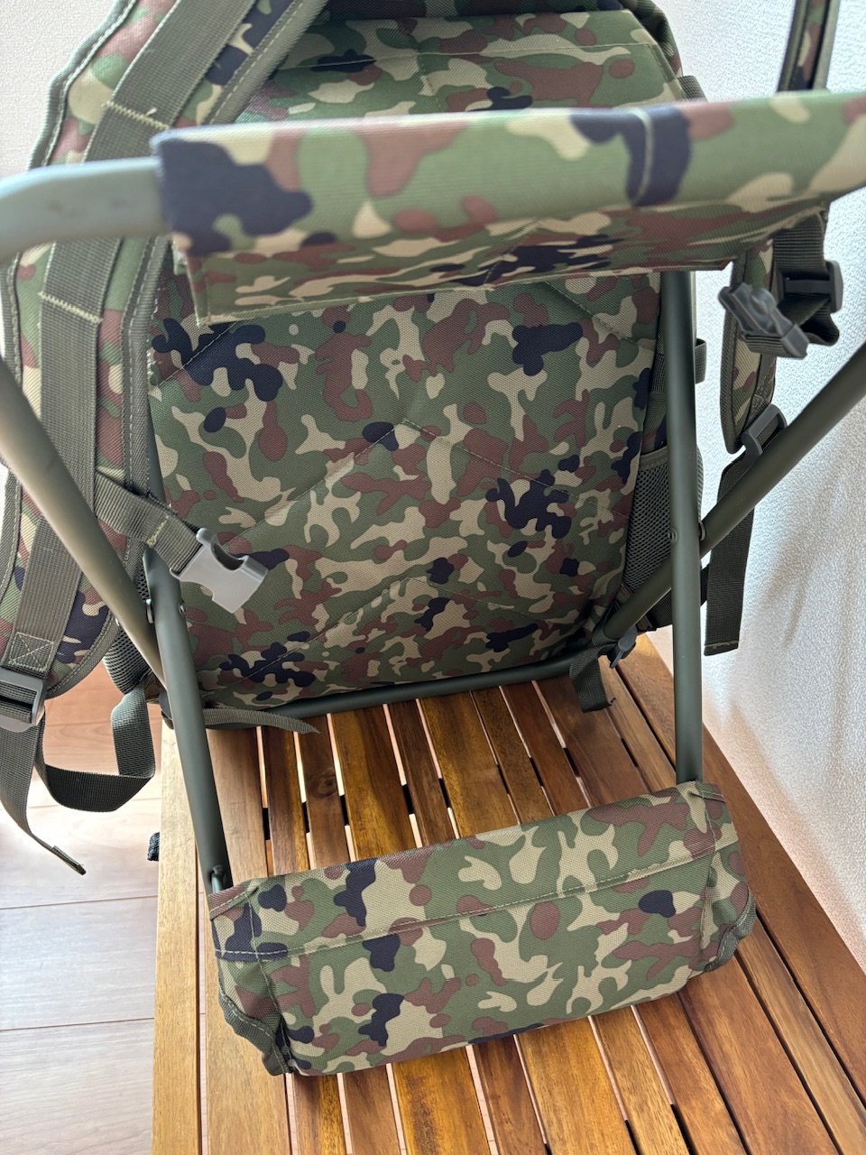 スツールデイパック】チェア付き 陸上自衛隊 登山 キャンプ スツールデイパック】チェア付き 陸上自衛隊 登山 キャンプ