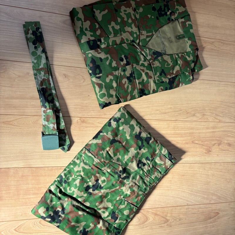 作業服】陸上自衛隊 迷彩 ベルト付 レア 日本製 再入荷なし