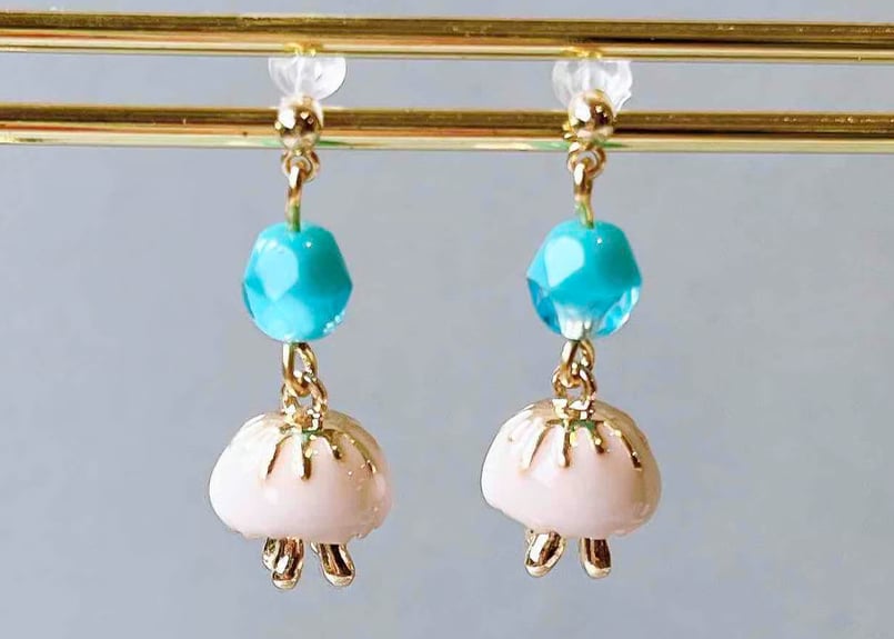 モチーフピアス06 クラゲ （イヤリング変更可） | on.cloud.9 オン
