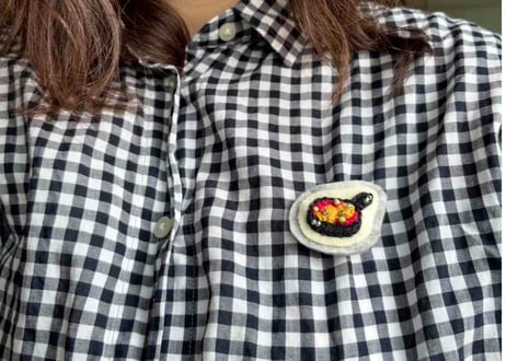 刺繡ブローチ06 チーズタッカルビ