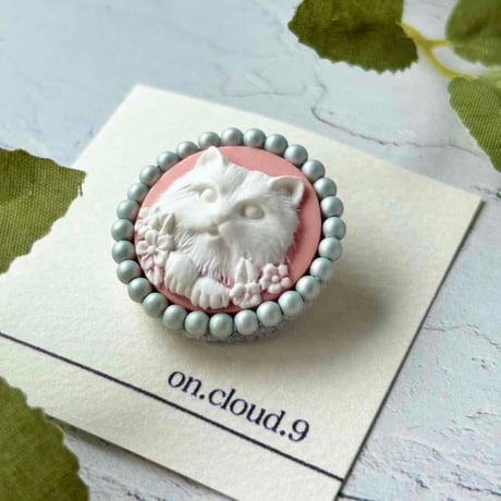 antique cat ୨୧ * 小さな エメラルド色のリボンの 猫ちゃん antique