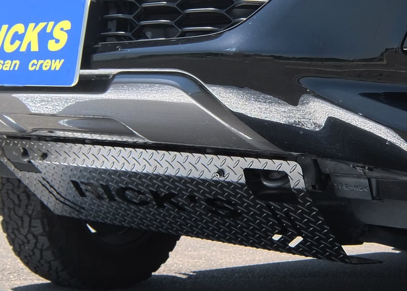 RICK'S スキッドプレート　スチール　ハイラックスGUN125 RICK'S スキッドプレート スチール製カチオン黒塗装（板厚2.3