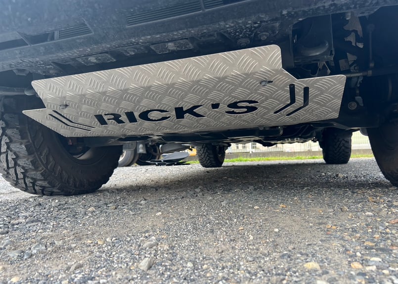 RICK'S スキッドプレート アルミ製素地（板厚2.5㎜）For 150PRADO | ”L