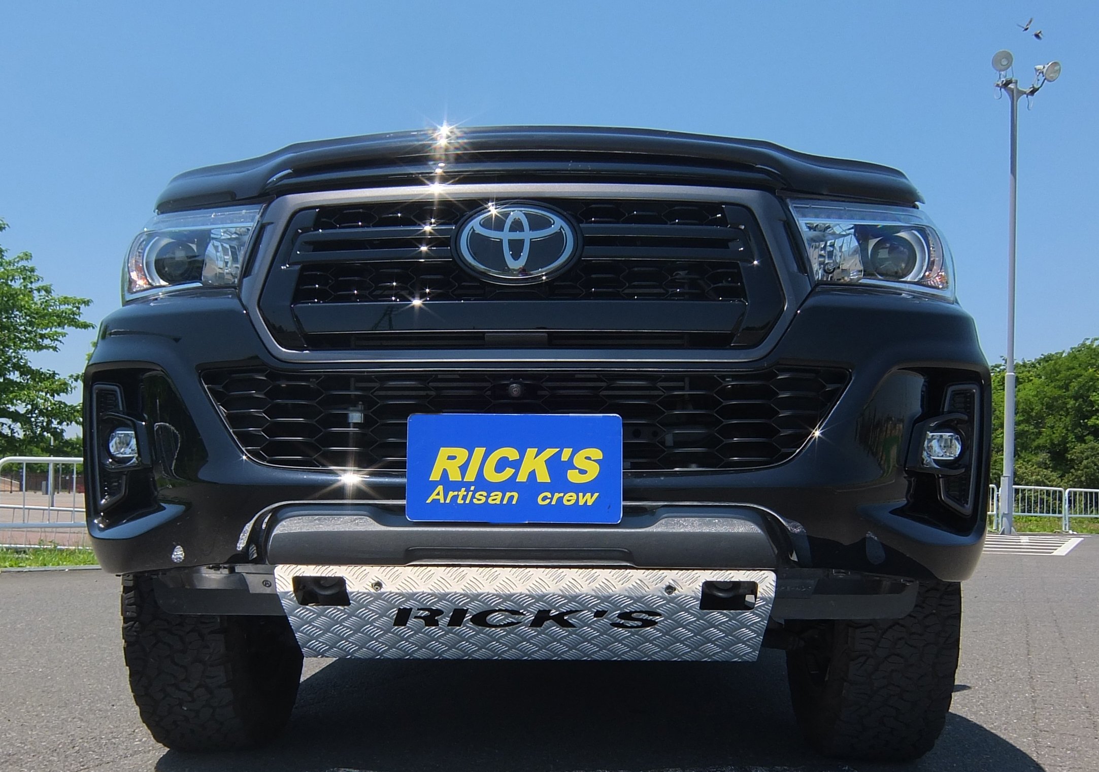 RICK'S スキッドプレート アルミ製素地（板厚2.5㎜）For HILUX/GUN125