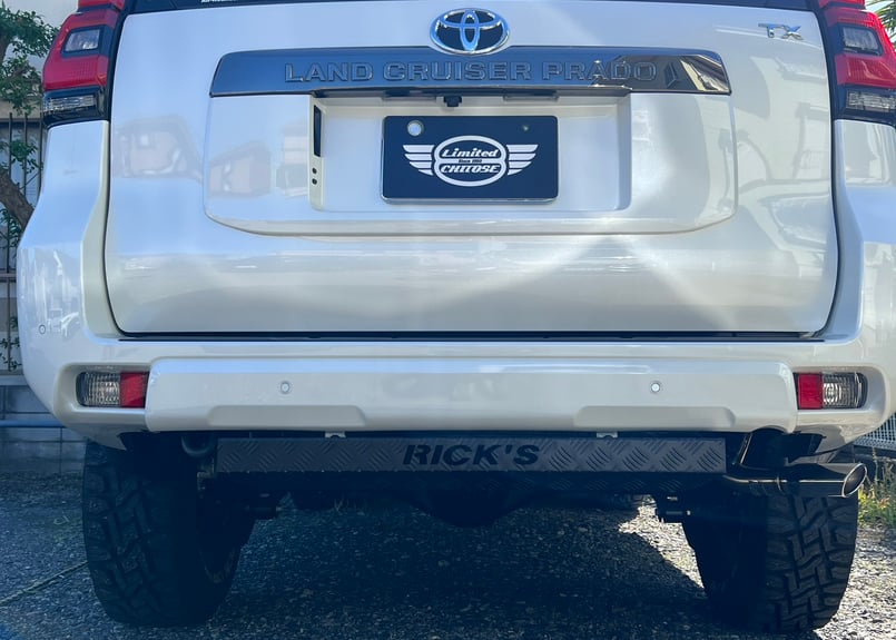 RICK'S リヤスキッドプレート アルミ製カチオン黒塗装 For 150PRADO