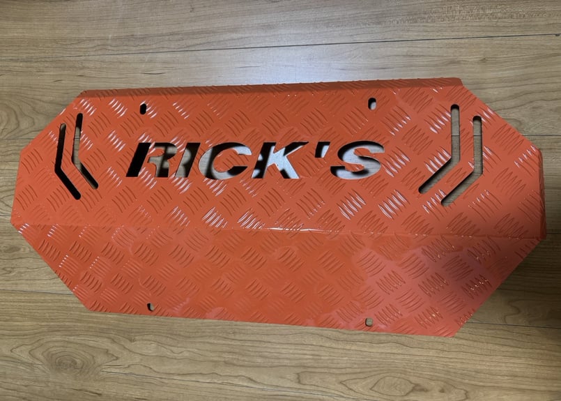 限定カラー】RICK'S スキッドプレート アルミ製縞板 特注オレンジ