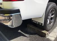 RICK'S リヤスキッドプレート アルミ製カチオン黒塗装 For HILUX