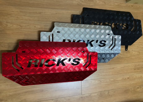 RICK'S スキッドプレート アルミ製カチオン黒塗装For 150PRADO