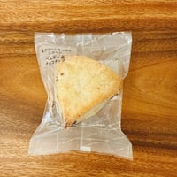生クリームたっぷりスコーン（ベルギー産チョコチップ）ｂｙ　米粉入り焼き菓子『WAスコーン』