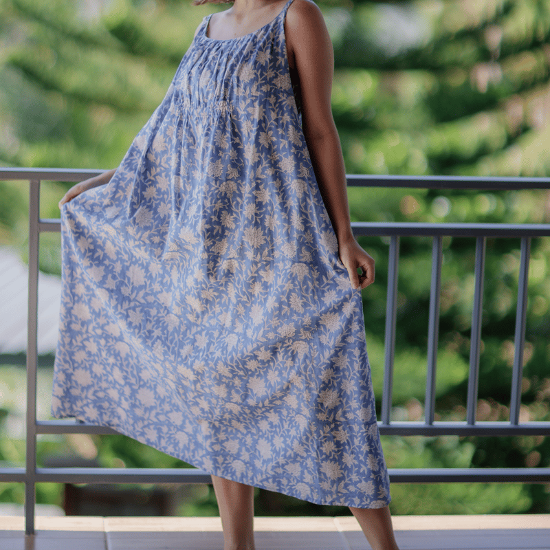 GASA 「甘い蜜」　Vネックエプロンワンピース　インド刺子 soi91-07.jpg