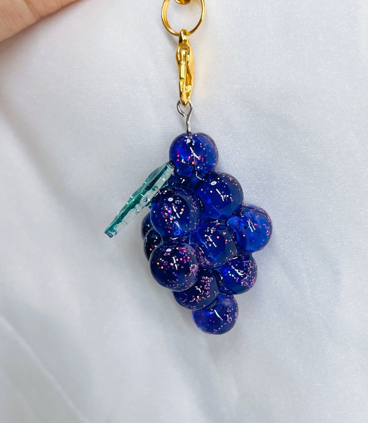 キラキラ輝くぶどうのキーホルダー | henbokke♡アクセサリーショップ