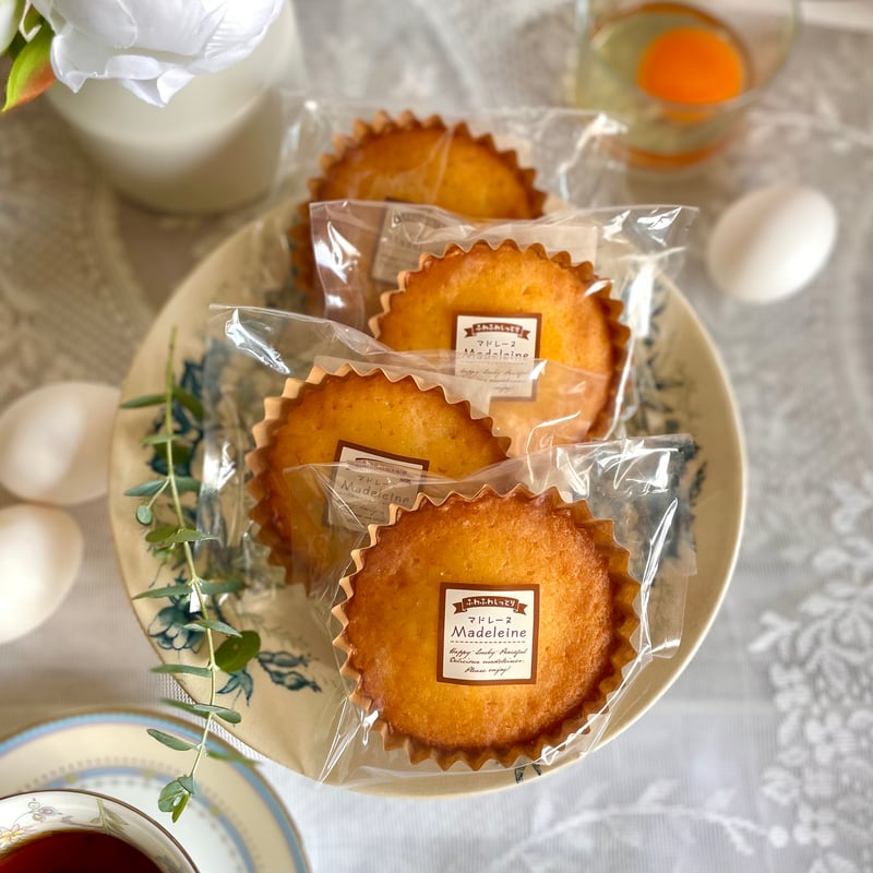 【超希少】タグ付き　ジュヌビエーブ　70thビーンバッグドール　マドレーヌちゃん プチギフト 送料無料 スイーツ マドレーヌ くまちゃんマドレーヌ 2箱