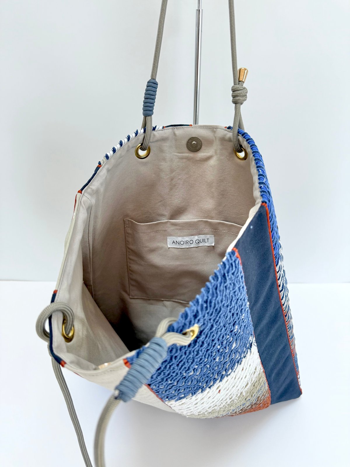 スラッシュキルトの横浜柄バッグ【②ネイビー×グレー(B)】 | minigara