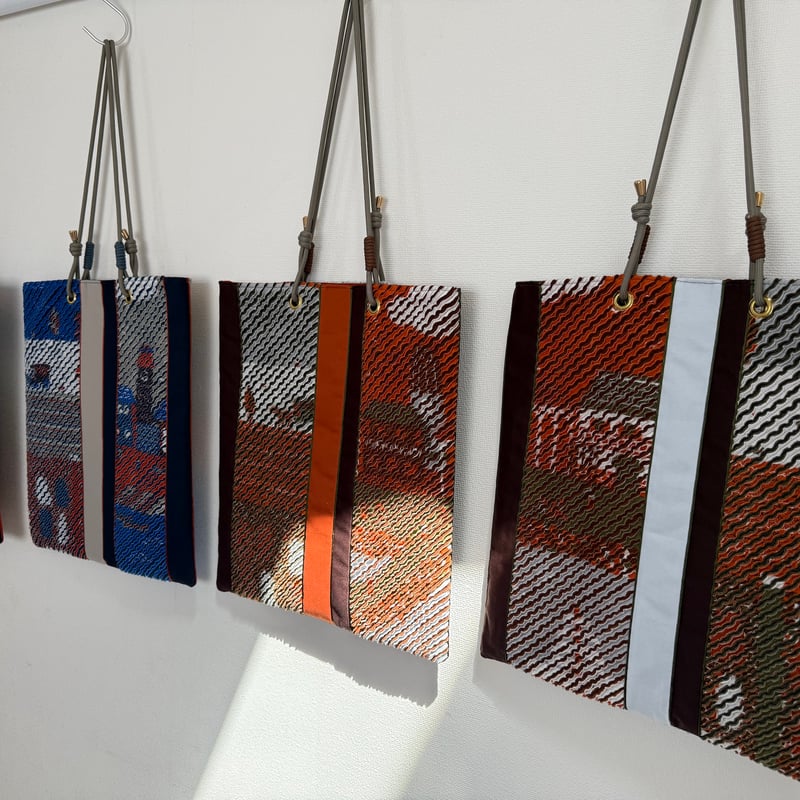 スラッシュキルトの横浜柄バッグ【②ネイビー×グレー(B)】 | minigara