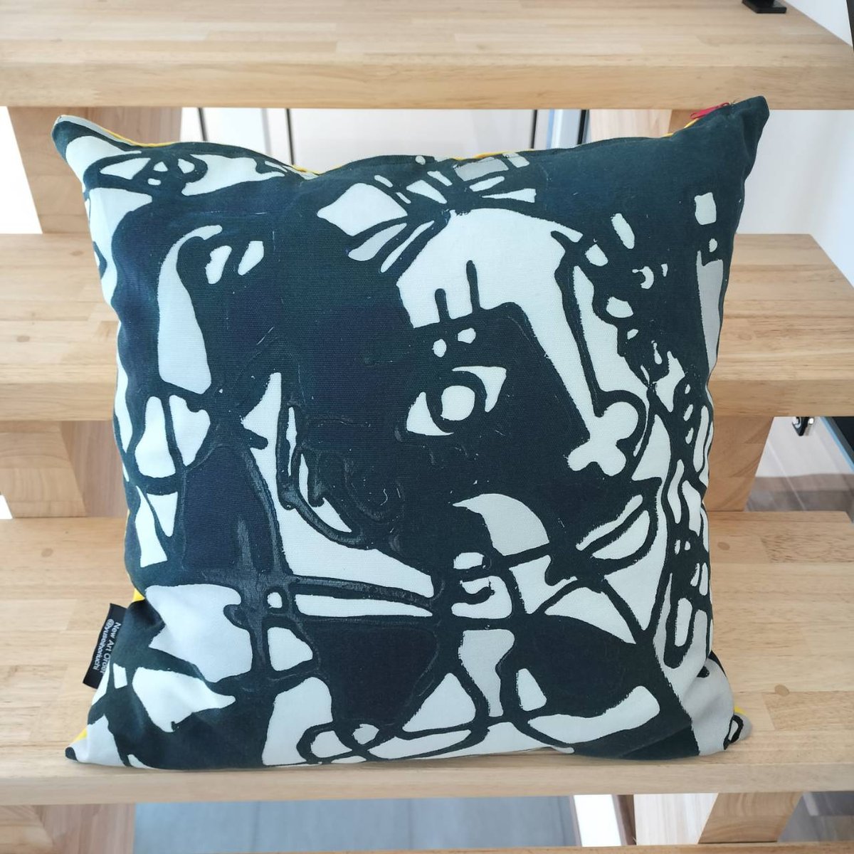 Monotone Pillow クッション・カバー | New Art Order