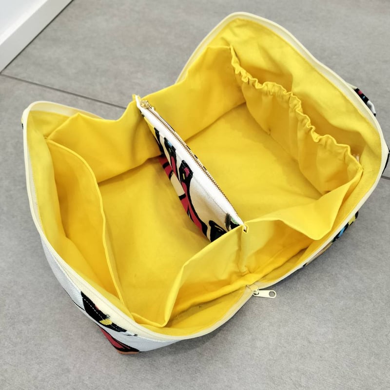 Big pouch （white）ポーチ | New Art Order