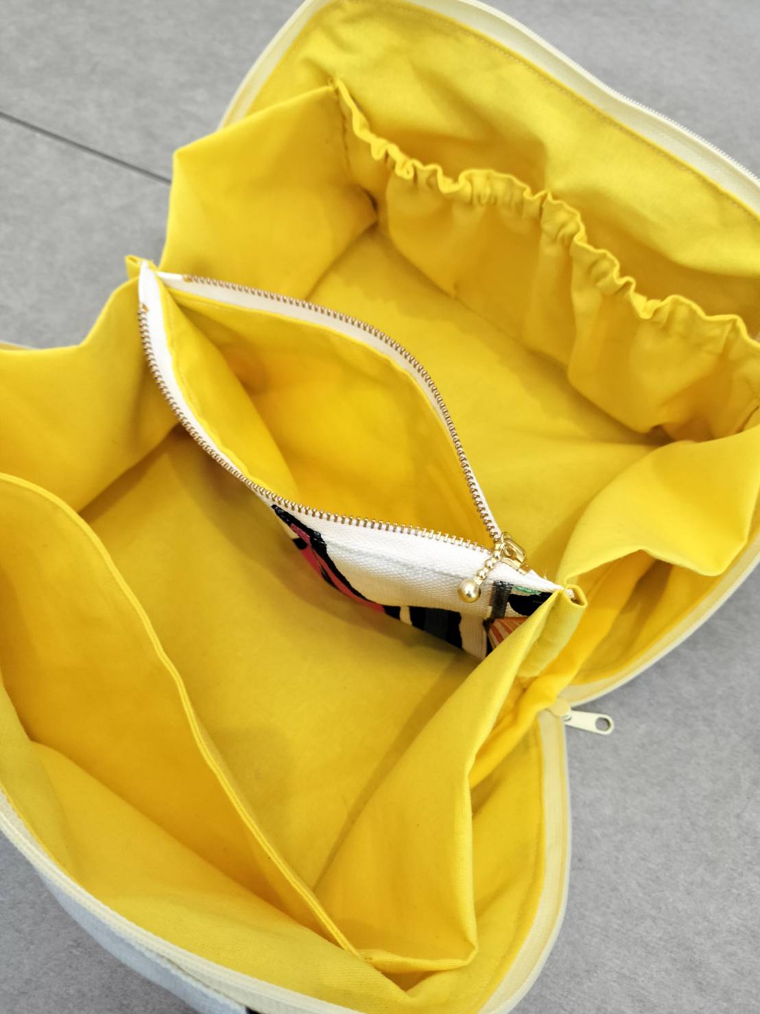 Big pouch （white）ポーチ | New Art Order
