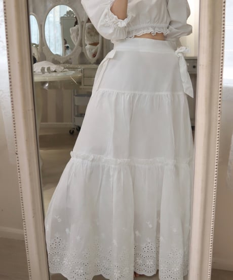 【予約販売】Daisy lace cropped blouse • Eyelet cotton skirt with ribbons