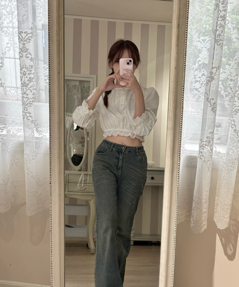 予約販売】Daisy lace cropped blouse • Eyelet cotton