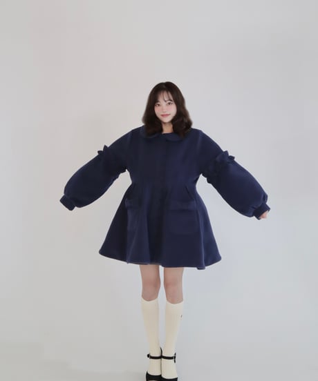Scallope detail confection coat