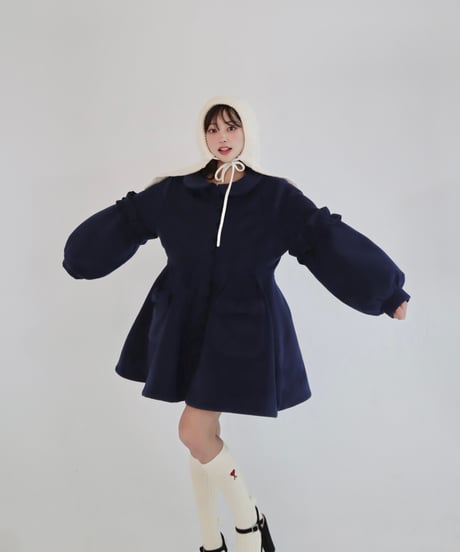 Scallope detail confection coat