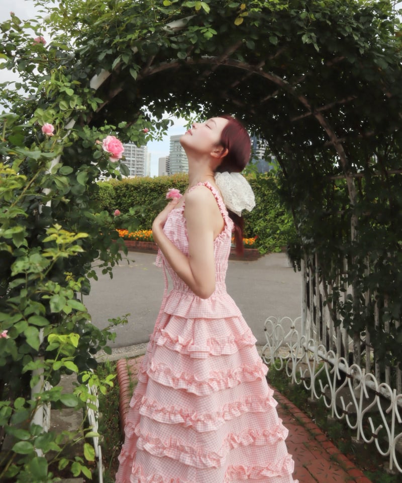 美品　uhr Checkered Tiered Dress 1-2y 予約商品】LW Frill lined plaid cake dress (pink) |