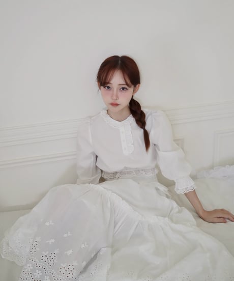 【予約販売】Daisy lace cropped blouse • Eyelet cotton skirt with ribbons