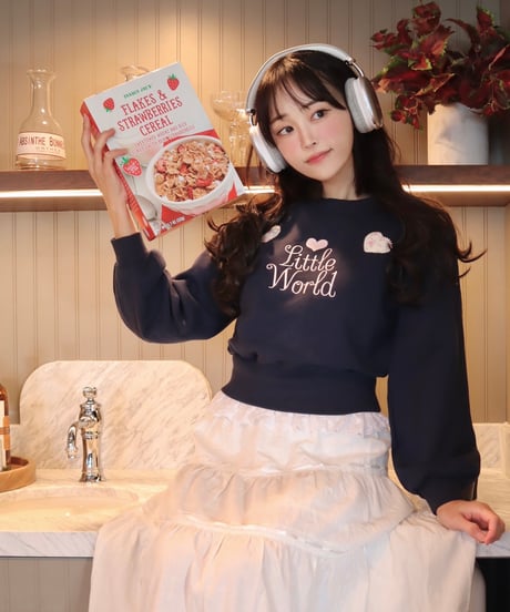 Retro heart patch sweatshirt (navy)