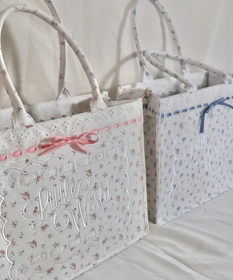 LW floral lace big logo tote (blue)