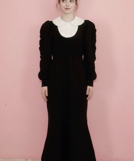 Double collar mermaid sweatshirt dress (black)