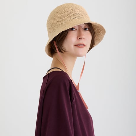 UVカット・洗えるOJO（オージョ）手編み小つばクロッシェハット　あご紐付き