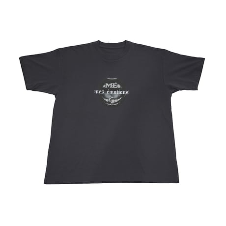 Lip  Tee