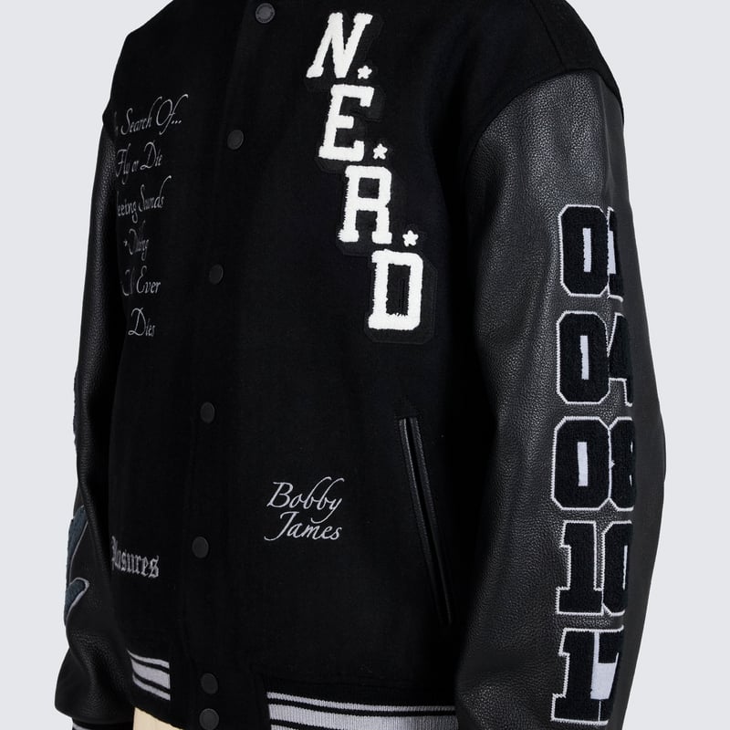 PLEASURES(プレジャーズ) 限定品 PLEASURES/プレジャーズ×N.E.R.D.】NERD VARSITY JACKET