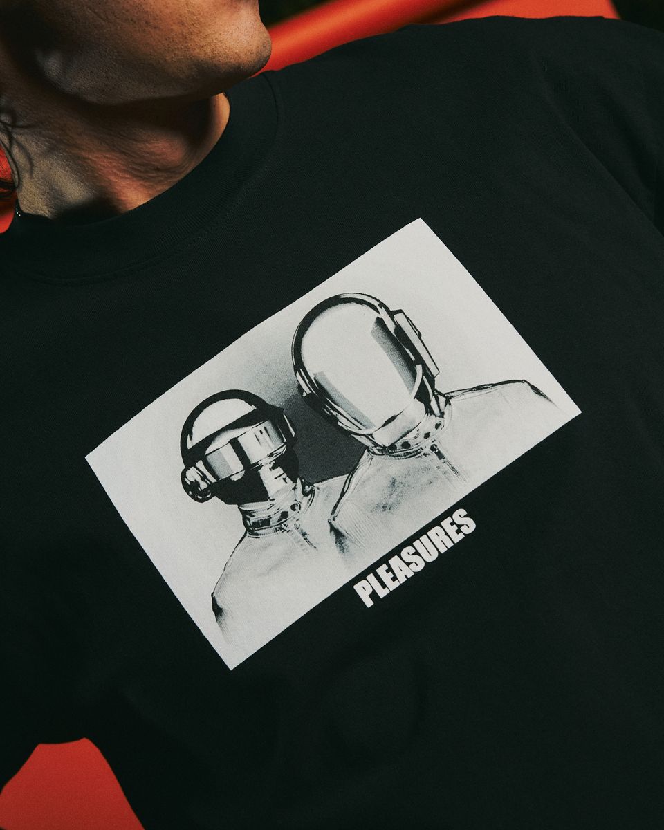 PLEASURES/プレジャーズ×DAFT PUNK/ダフト・パンク】INVERTED T-