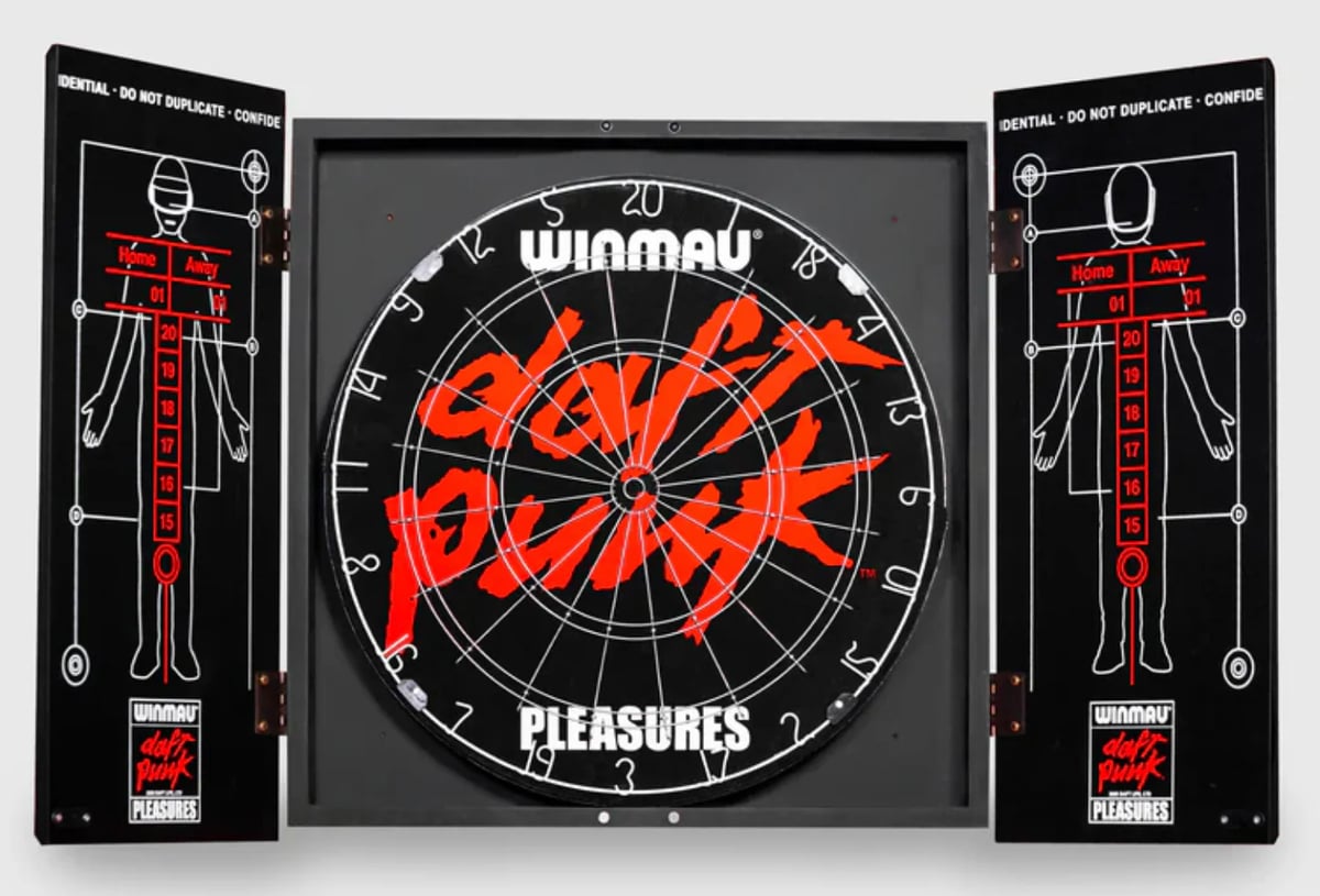 PLEASURES/プレジャーズ×DAFT PUNK/ダフト・パンク 本立て PLEASURES/プレジャーズ×DAFT PUNK/ダフト・パンク】SCHEMATIC D