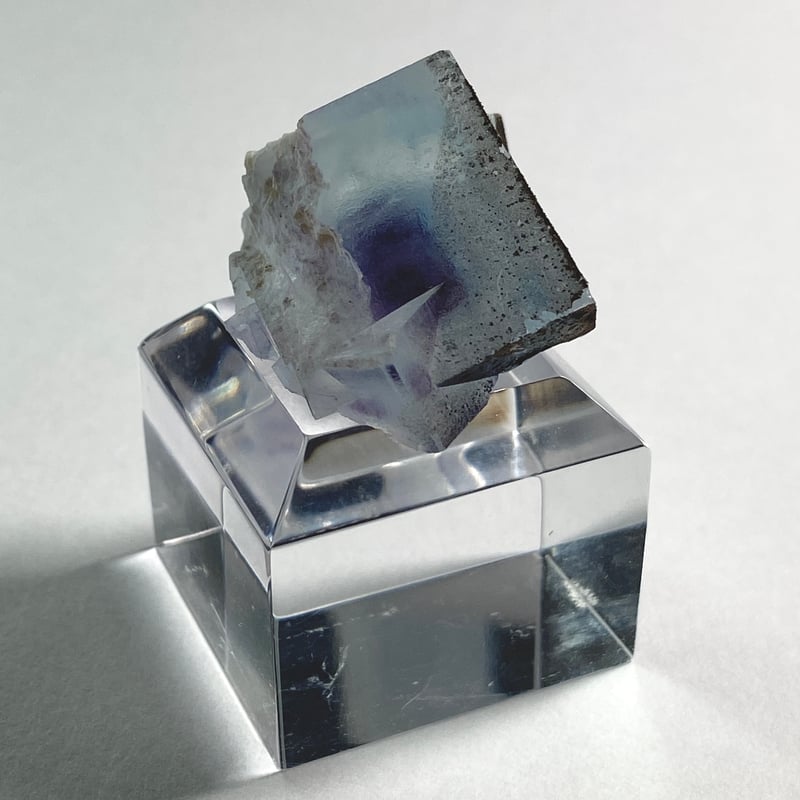 中国ヤオガンシャン産 フローライト双晶 | 今林商店