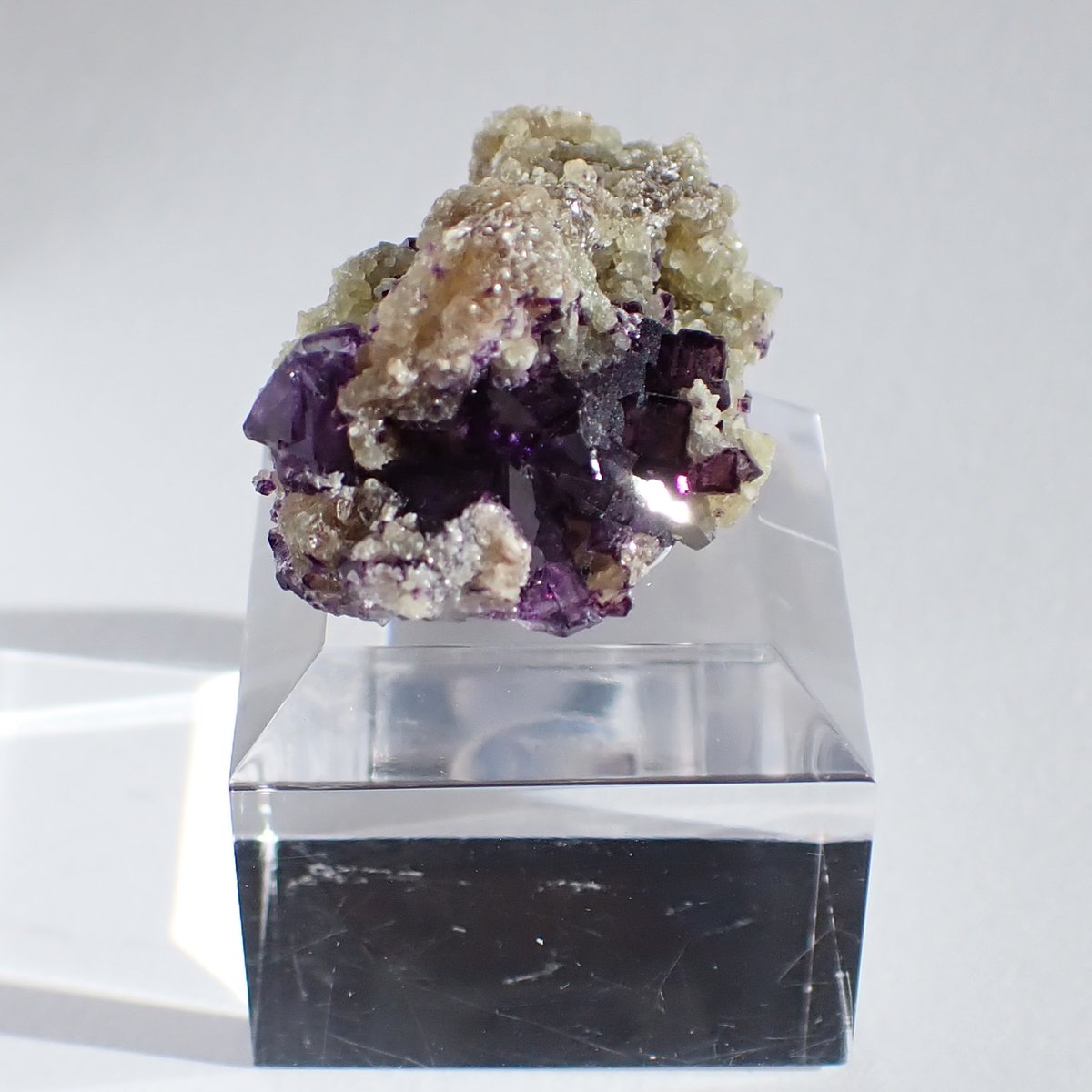 082スペイン アストゥリアス ブルーフローライト カルサイト共生