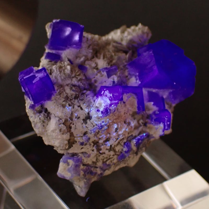 ヤオガンシャン産 中国　蛍石　原石　フローライト鉱物 中国 ヤオガンシャン ブルーフローライト 天然石 原石 鉱物標本