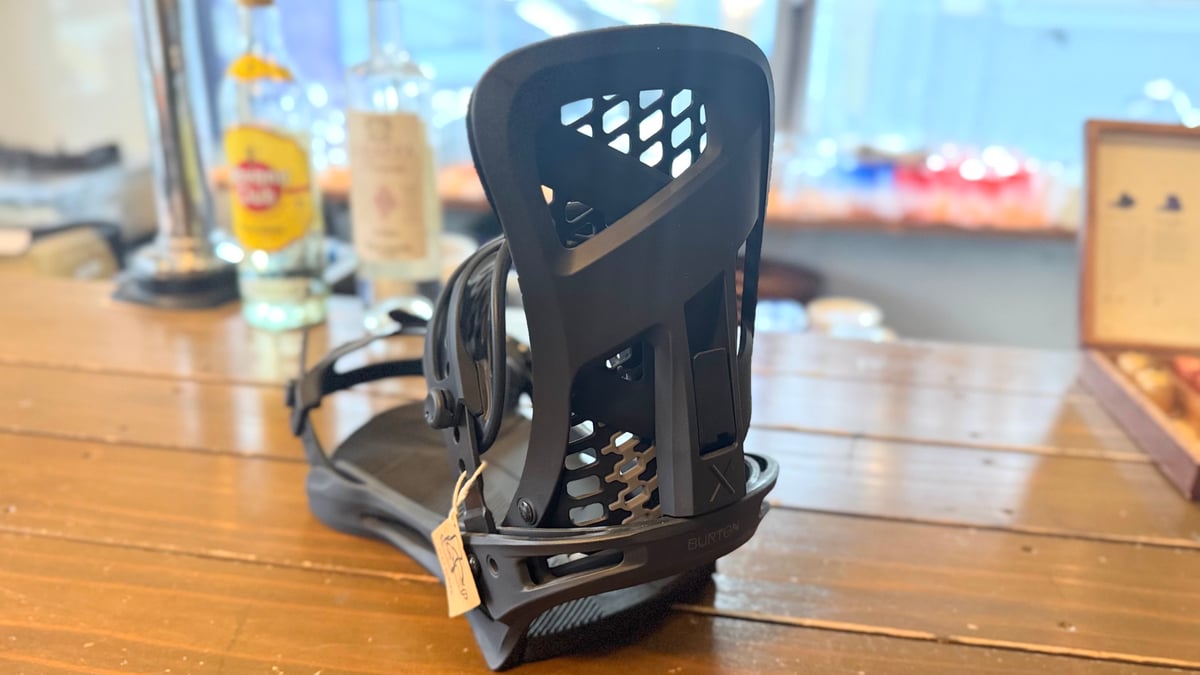 Burton Genesis X Black Matt M | MAGICISLAND