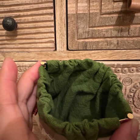 NEW・パカっと開くポーチ