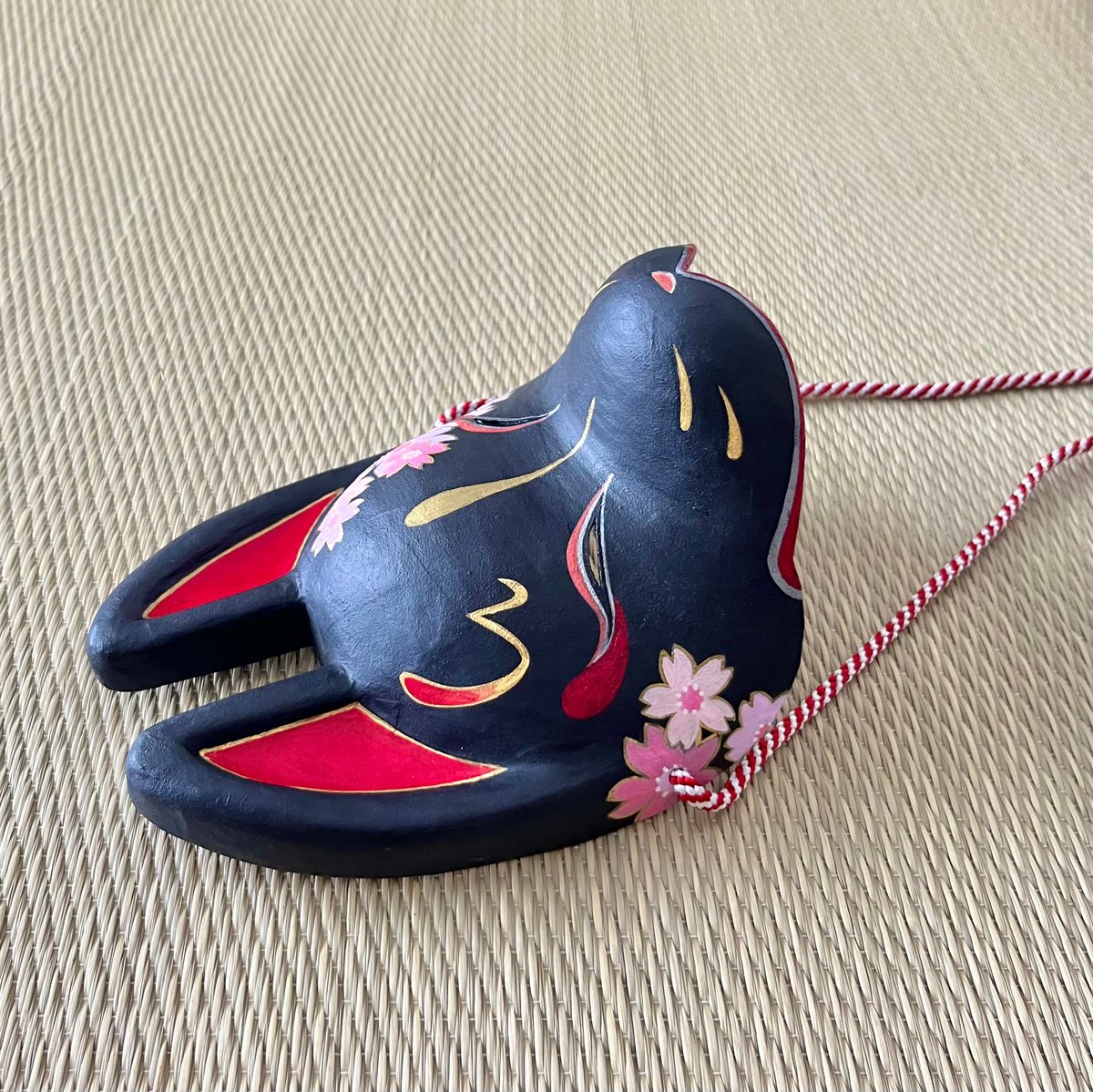 ❤️九谷結窯 九谷焼 ガッチャン 狐面 キツネ面 きつね面 ♡ 狐面（夜桜）半面 | キツネのミヤコ堂