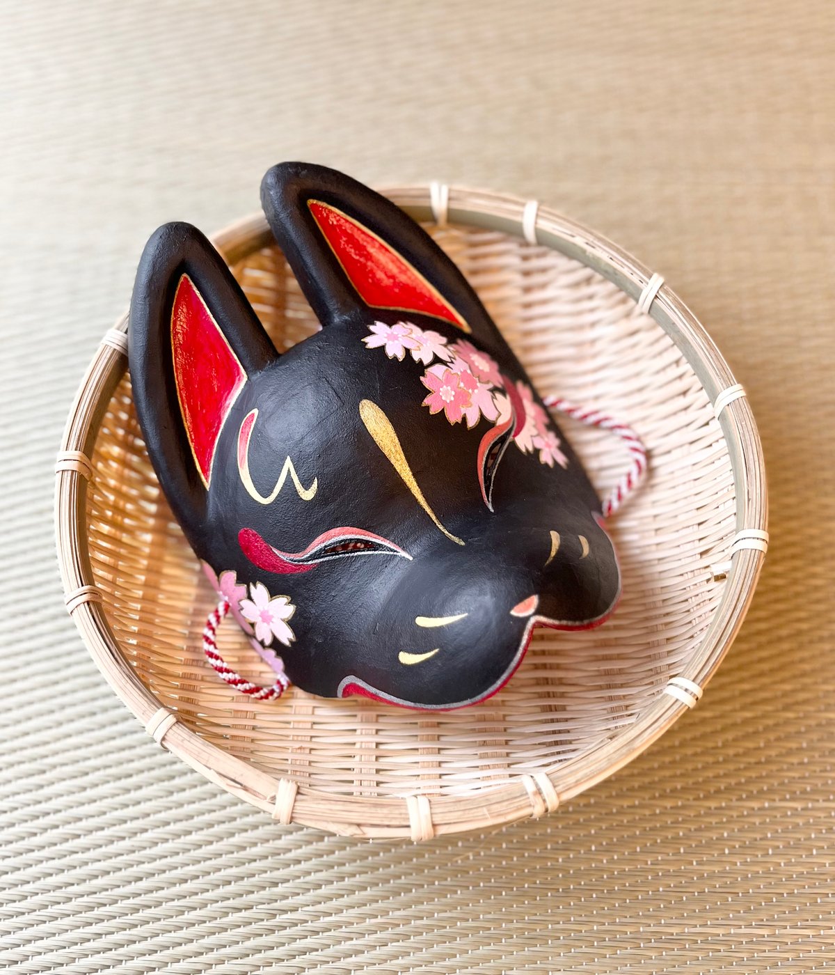 ❤️九谷結窯 九谷焼 ガッチャン 狐面 キツネ面 きつね面 ♡ 狐面（夜桜）半面 | キツネのミヤコ堂