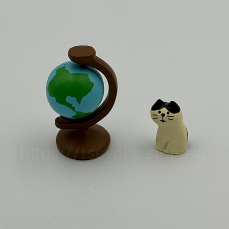 地球儀,白猫（工芸品　インテリア飾り 誕生日 結婚祝い プレゼント）
