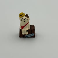幸せ-白猫（工芸品　インテリア飾り 誕生日 結婚祝い プレゼント）