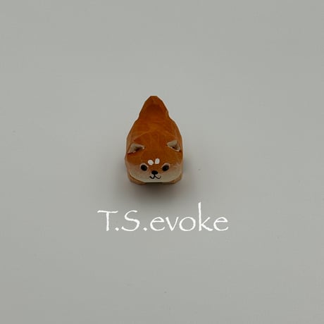 「手作りグッズ」木彫りかわいい木製柴犬-オレンジ
