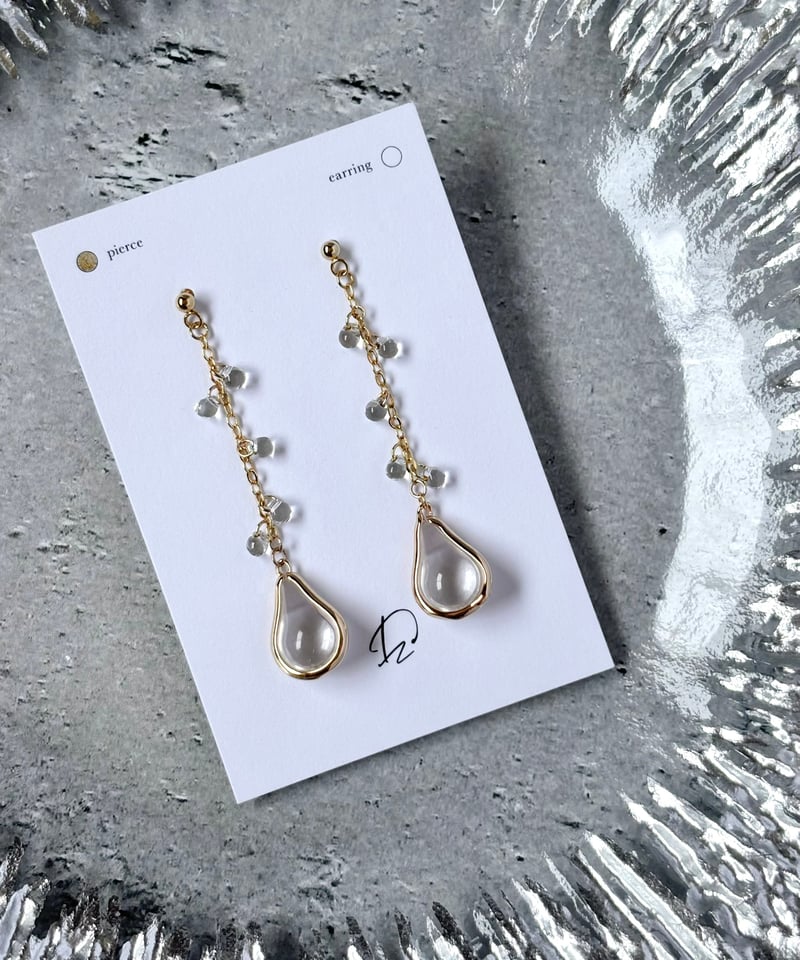 揺れる雫のチェーンピアス/イヤリング(金属アレルギー対応) | D.T.N_design