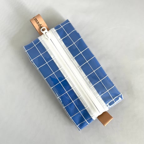 UPMAT 立体ポーチ(大)pvc×ターポリン