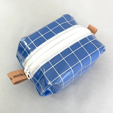 UPMAT 立体ポーチ(大)pvc×ターポリン