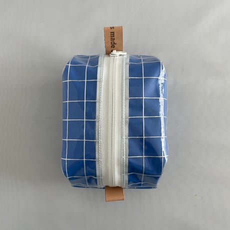 UPMAT 立体ポーチ(大)pvc×ターポリン