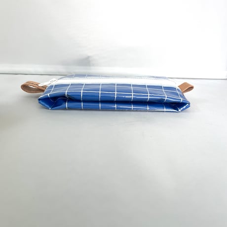 UPMAT 立体ポーチ(大)pvc×ターポリン